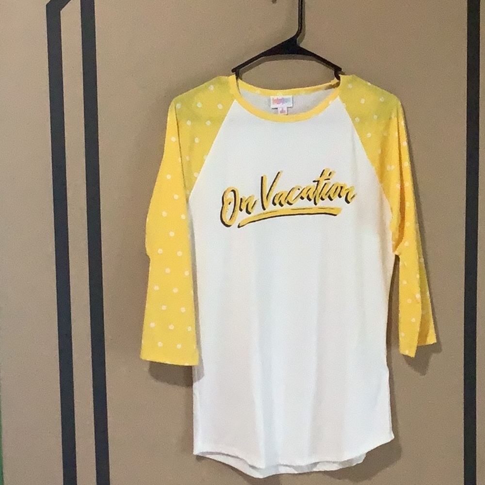 NWOT Women’s LulaRoe Randy Baseball Shirt Size S